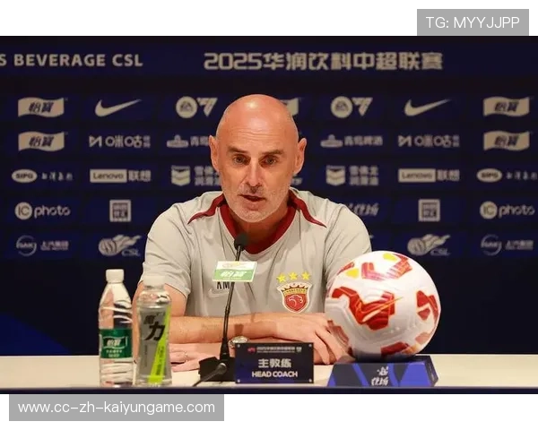 上海海港徐新直塞破防，前锋李明破门——引领足球新风潮