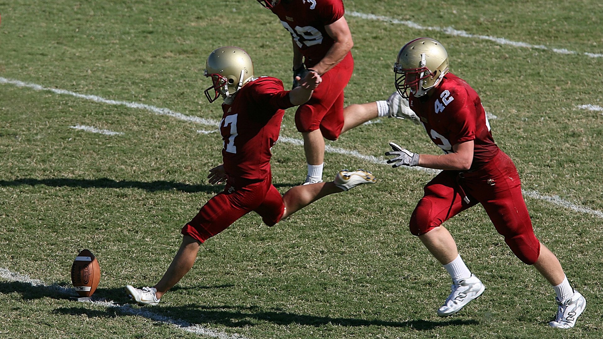 开云体育链接-中超联赛国家队晋级 球员状态稳定，中超晋级与降级