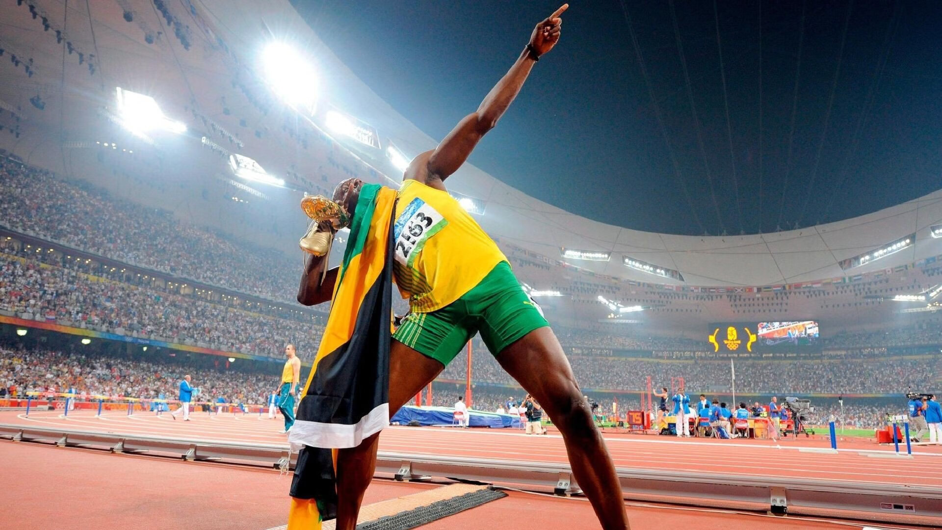 开云网站-波兰队赛制解析:如何通过精准的战术调整赢得关键比赛,波兰队阵型