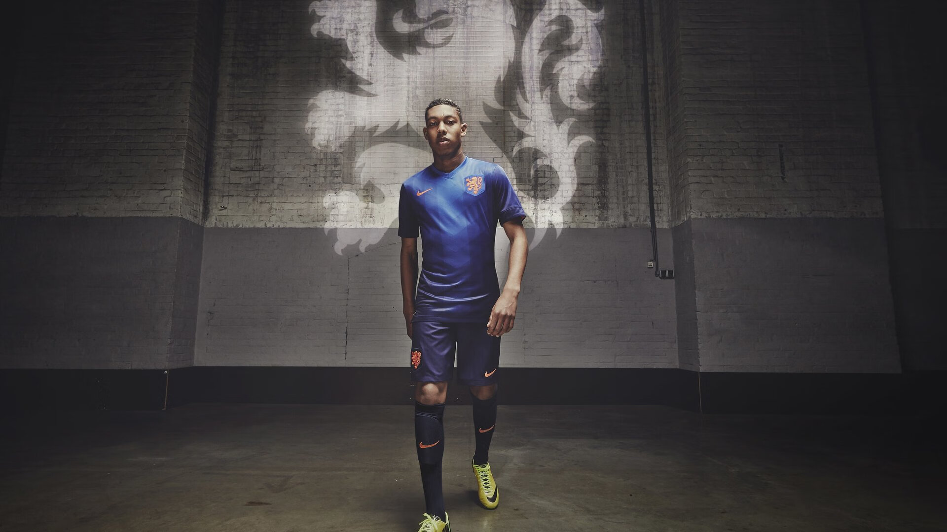 开云全站-朝鲜女足2-0战胜巴西，荷兰1-0击败墨西哥进入决赛，女足和朝鲜队的比赛